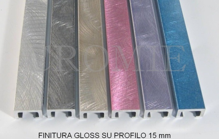 Finitura Gloss su profilo 15 mm 